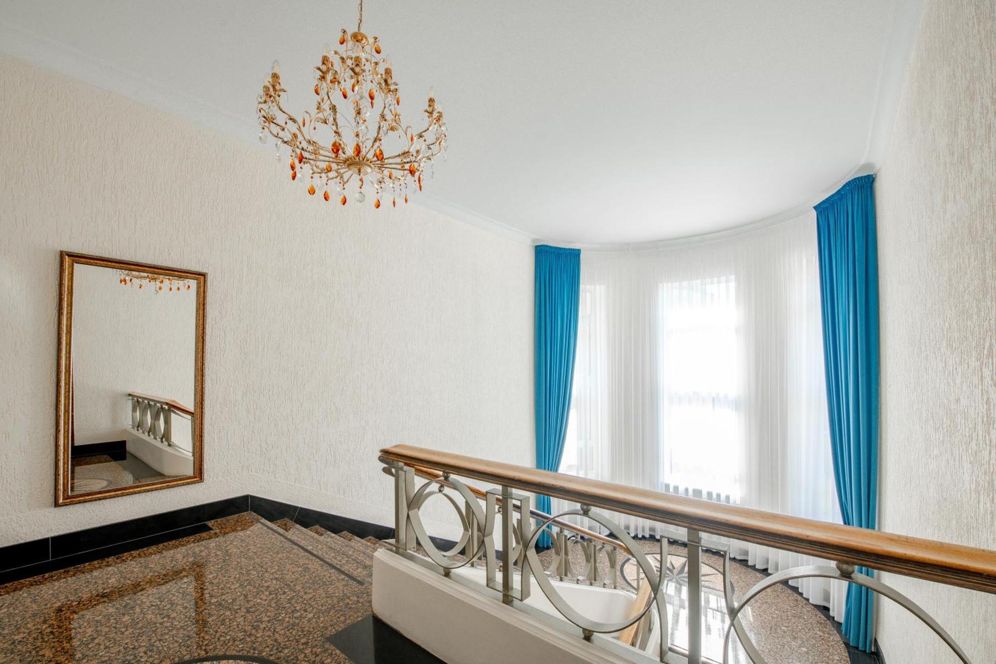 Hotel Jelgava Eksteriør bilde